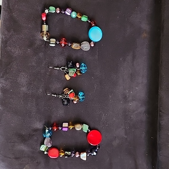 Premier Designs Ear rings and Bracelet set - Picture 6 of 6